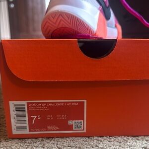 Nike Zoom GP Challenge 1 HC PRM - Pink and Orange